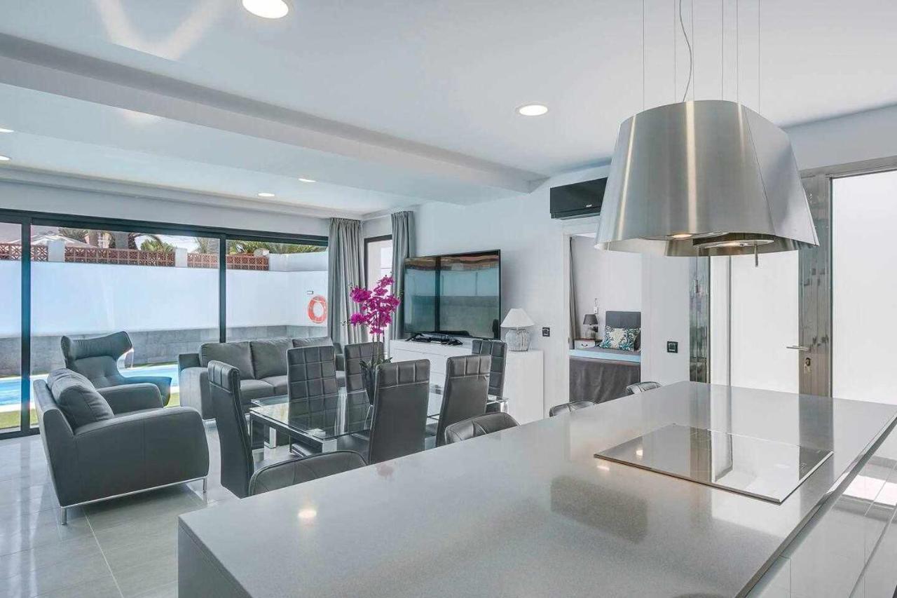 Two Dreams Luxury Villa คอร์ราเลโฮ ภายนอก รูปภาพ
