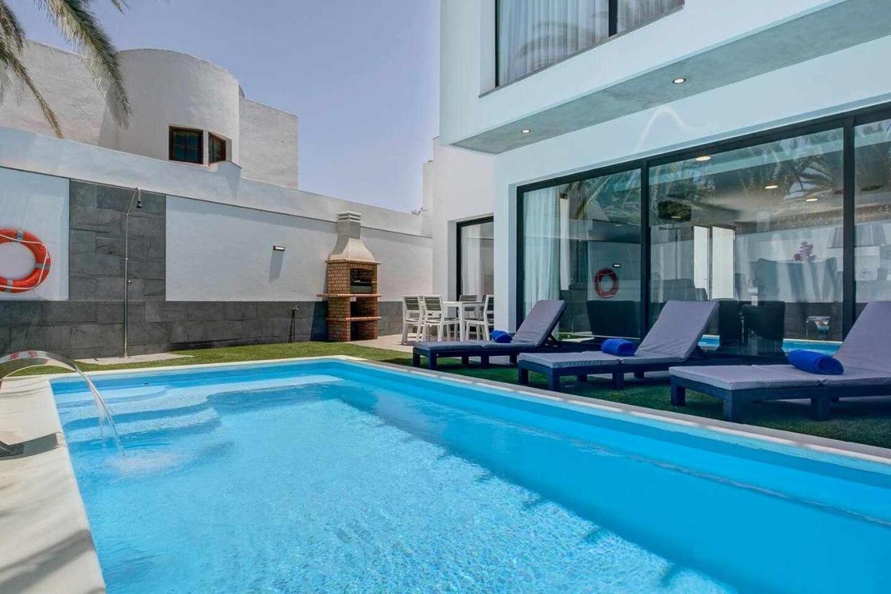 Two Dreams Luxury Villa คอร์ราเลโฮ ภายนอก รูปภาพ